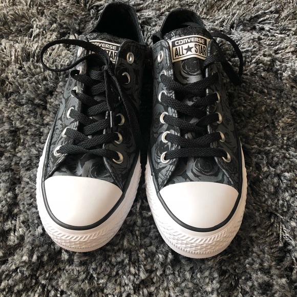 black rose converse